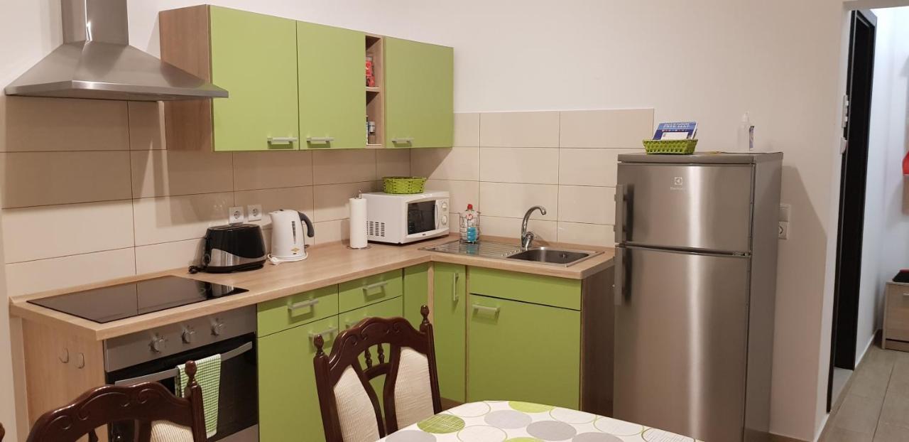 Tincha Apartment Piran Bagian luar foto