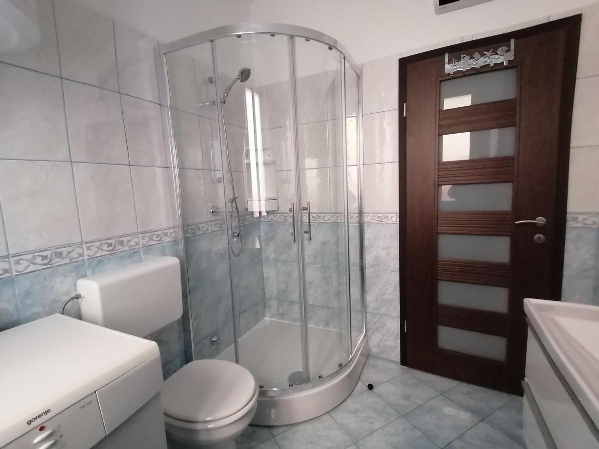 Tincha Apartment Piran Bagian luar foto